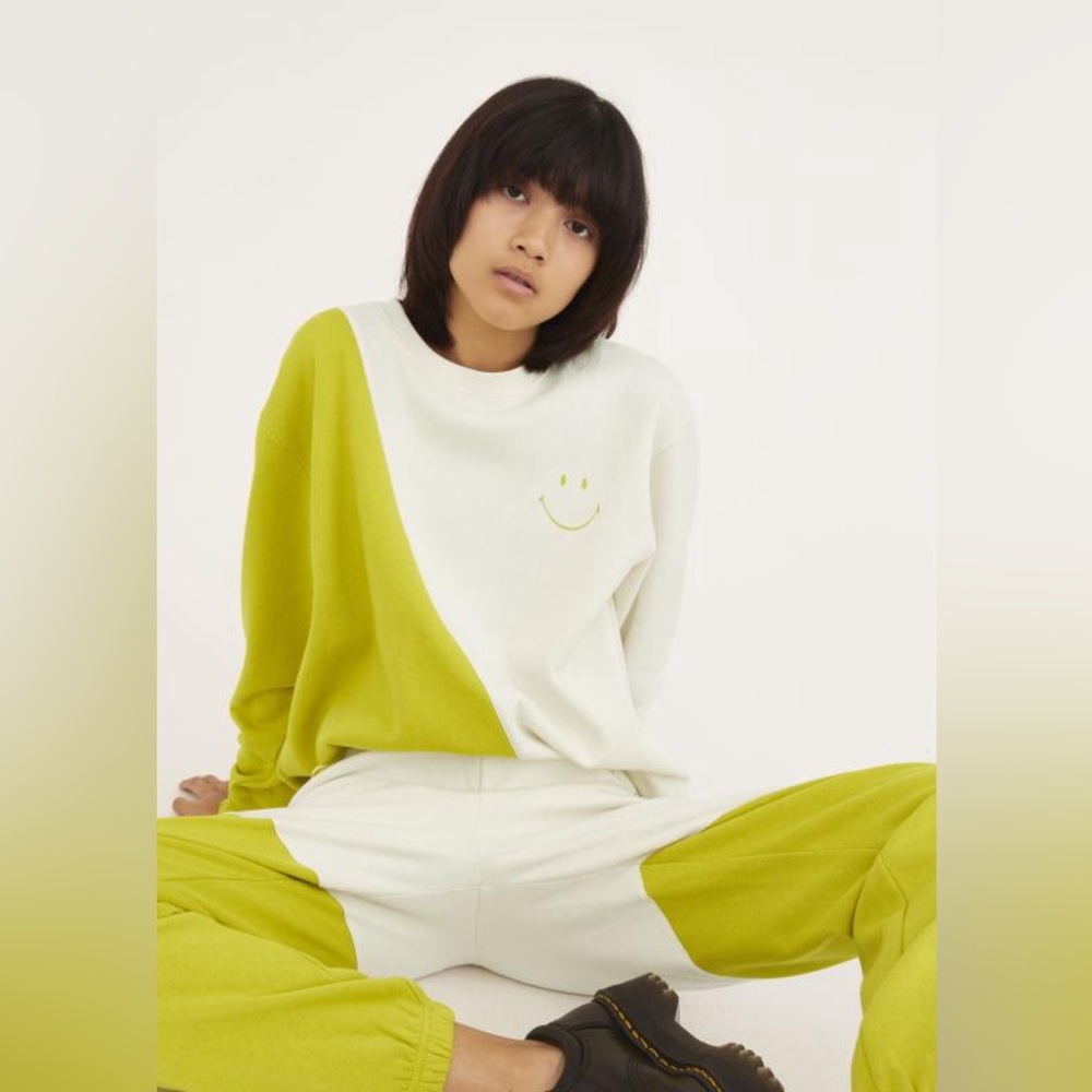 Urban Outfitters x Desert Dreamer x Smiley Originals Sweatshirt, M